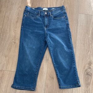 Nicole Miller high rise capris size 8